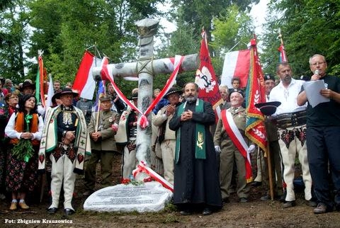 Msza Tischnerowska na Turbaczu i poświęcenie Pomnika Żołnierzy Wyklętych