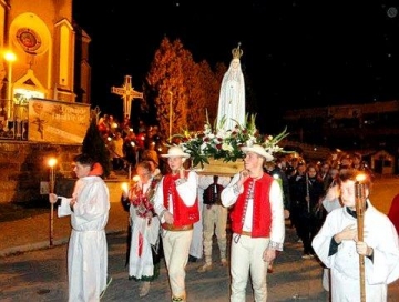 IX Pielgrzymka Górali Żywieckich Związku Podhalan do MB Kazimierzowskiej w Rajczy.  Nabożeństwo Fatimskie – 02 październik 2013 r