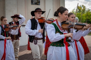 Dożynki i 3 Jubileusze w Radziechowach - zdjęcie6