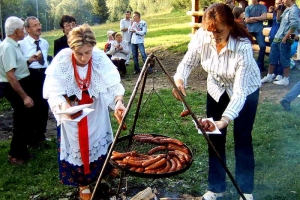 Odpust w kaplicy pw. Matki Boskiej Częstochowskiej  na Przegibie - Butorzonka w Cięcinie  - zdjęcie7