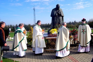 Uroczysta Sesja Rady Powiatu Nowotarskiego i Tatrzańskiego w Ludźmierzu  - zdjęcie1