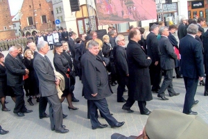 Pogrzeb  Prezydenta RP Lecha Kaczyńskiego w raz z małżonką - zdjęcie17